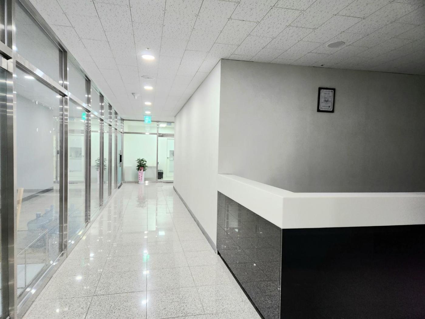 Daegu Star B&B Dsr Hotel Lily Guestroom Екстериор снимка