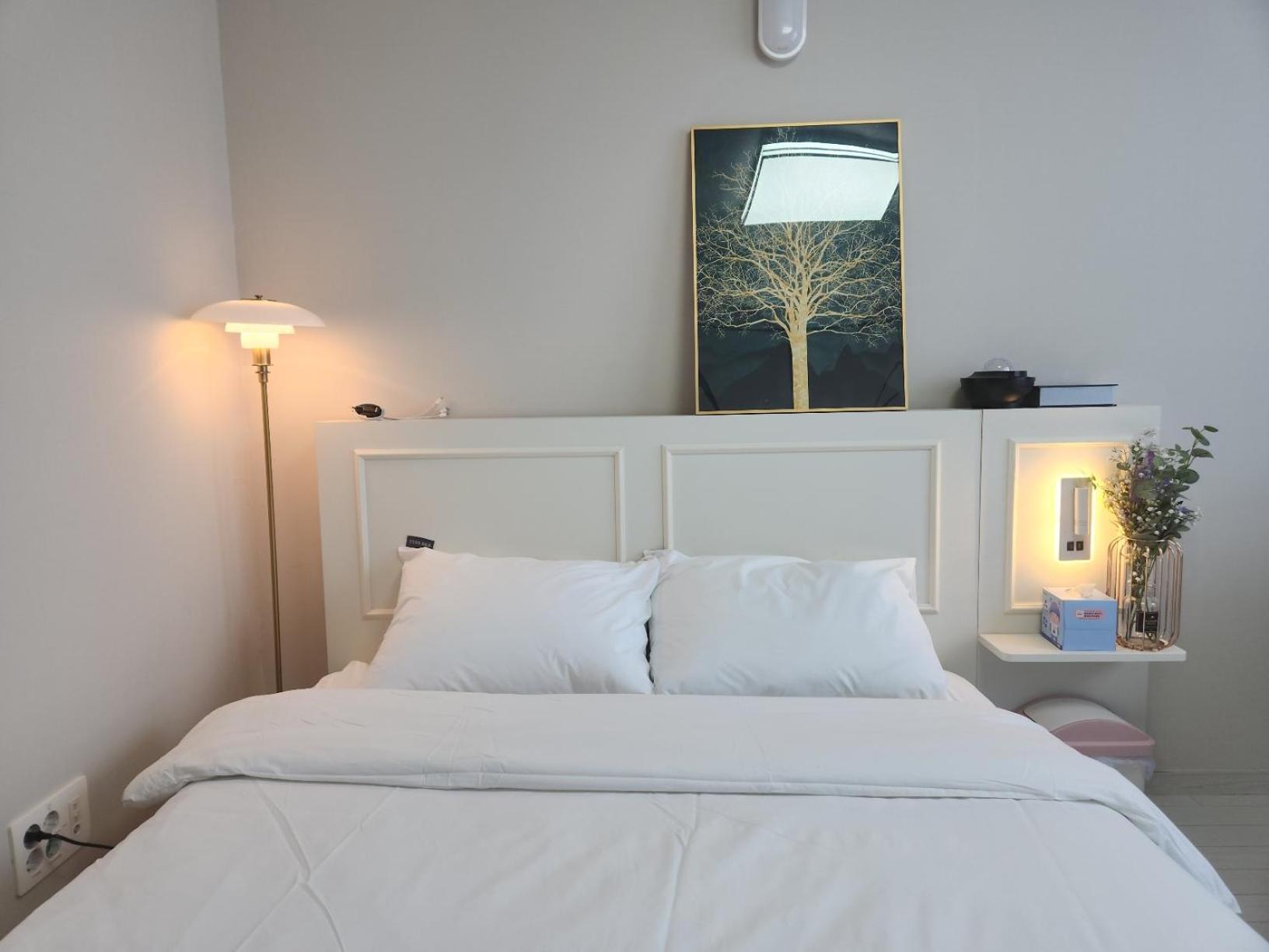 Daegu Star B&B Dsr Hotel Lily Guestroom Екстериор снимка